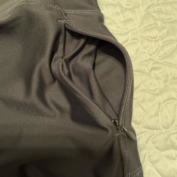 Under Armour Black and Lime Heatgear Leggings - Picture 6 of 10